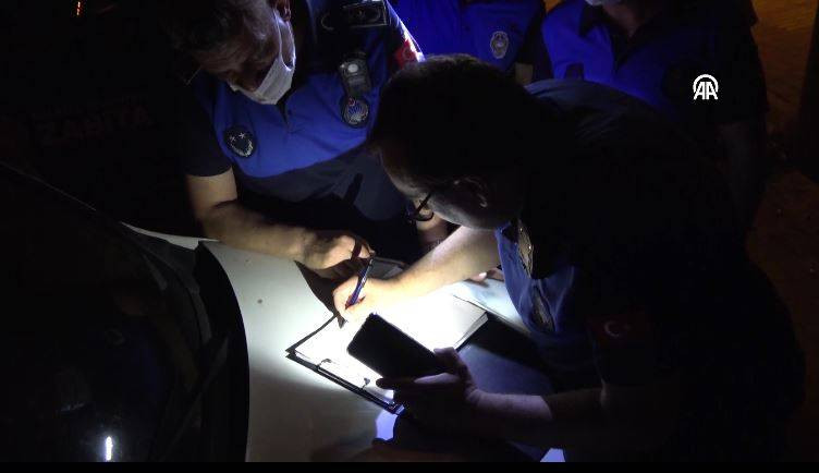 Bayram öncesi mide bulandıran görüntüler! Yakalanmasa vatandaşa yedireceklerdi - Resim: 1